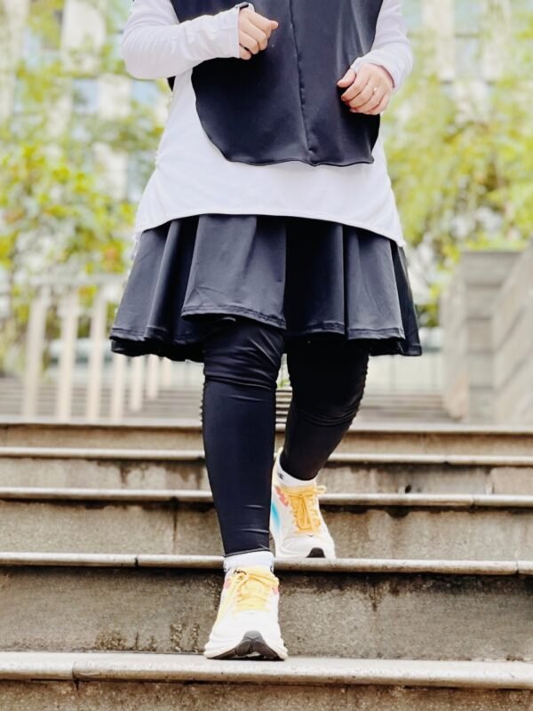 MODEST MOVE Skirt Legging - Image 4
