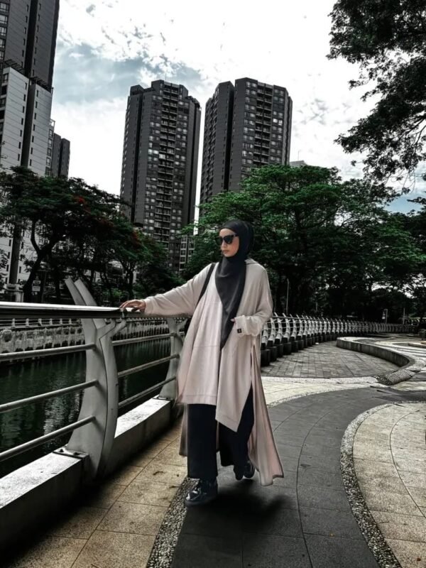 ILAYYA Long Hoodie - Gambar 3